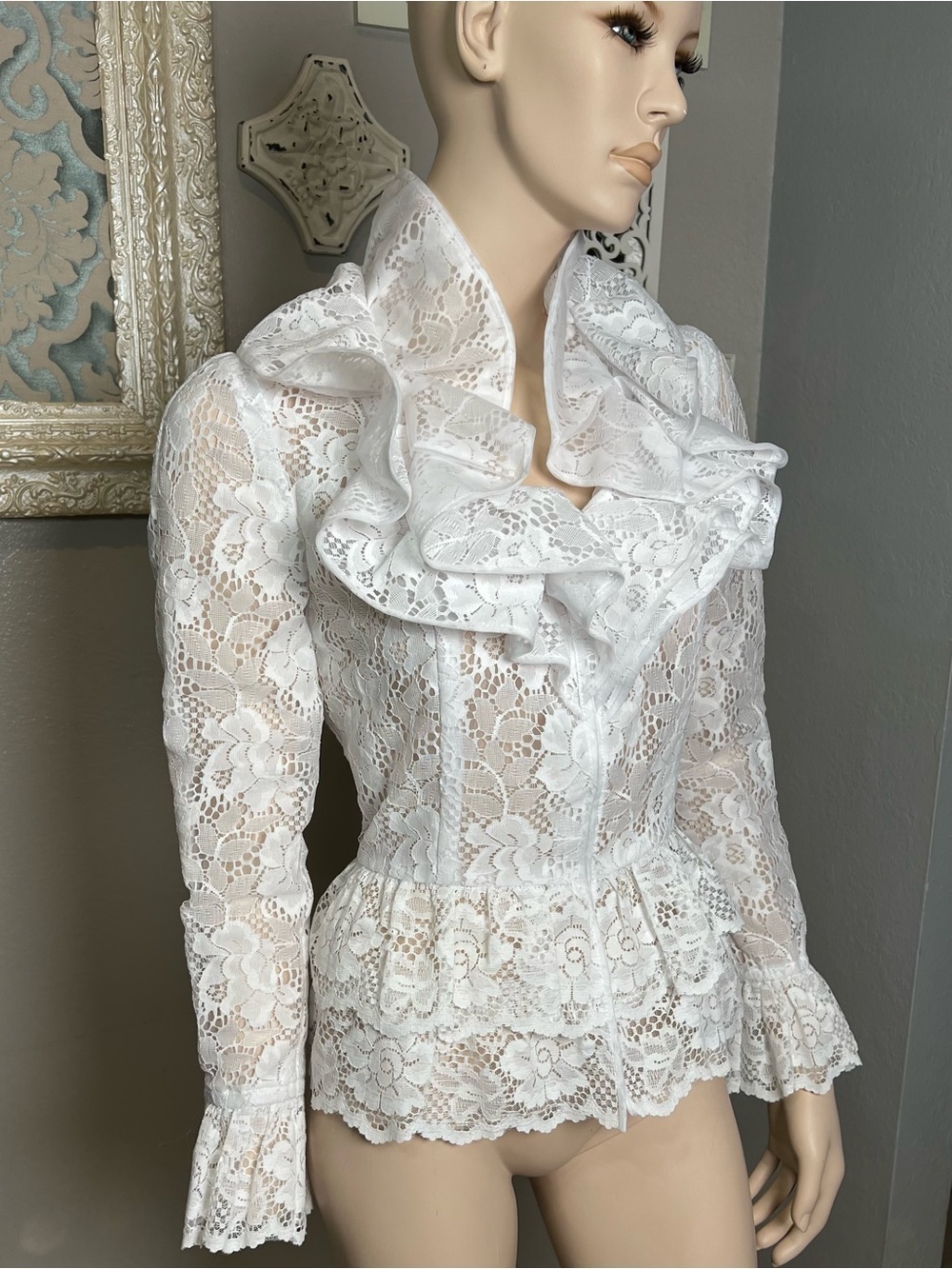 White Lace Ruffle Front Women's Top 100% silk - Picture 2 of 12